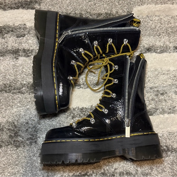 Dr Marten’s Ghilana Max - Picture 2 of 5
